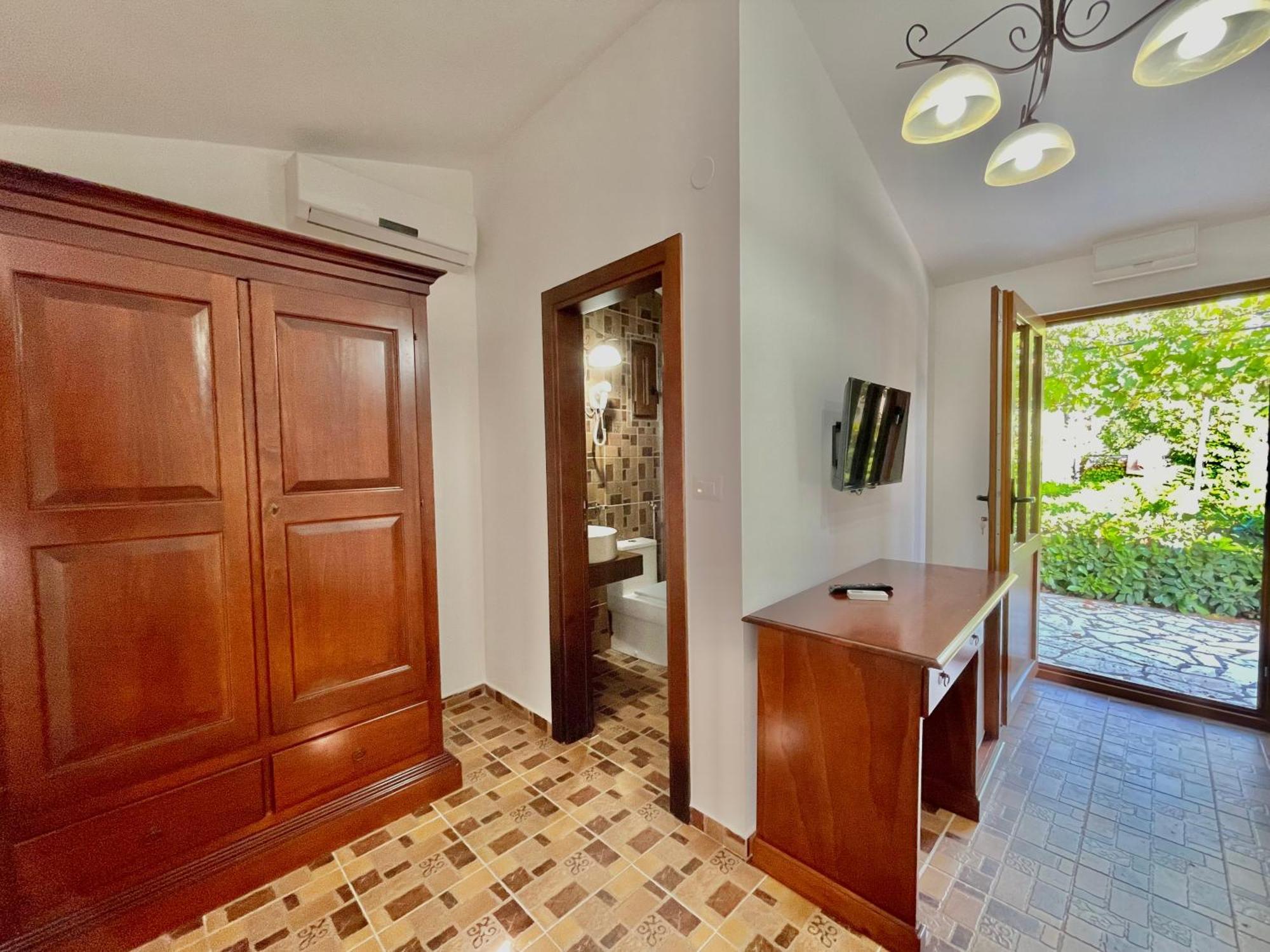Hotel Opera Jaz Budva Bagian luar foto