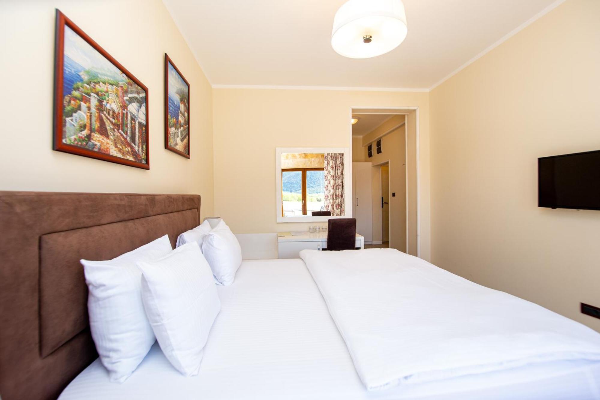 Hotel Opera Jaz Budva Bagian luar foto